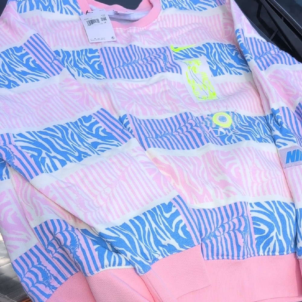 NWT Nike Pink and Blue Sweater - Picture 5 of 7